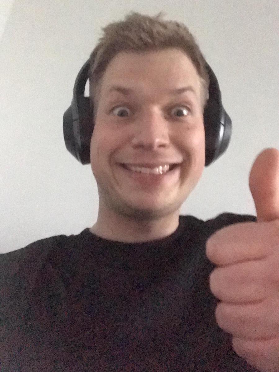Jonathan Mumbeck with a thumb up.